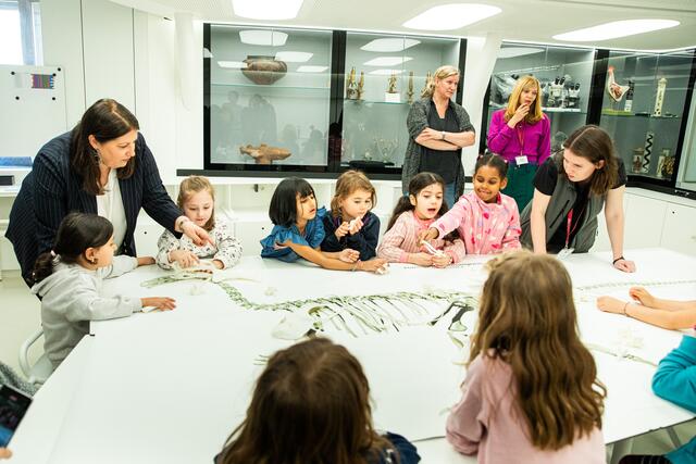 Über 5.000 Kinder nahmen am heutigen (25.April) Wiener Töchtertag teil. | Foto: Astrid Knie