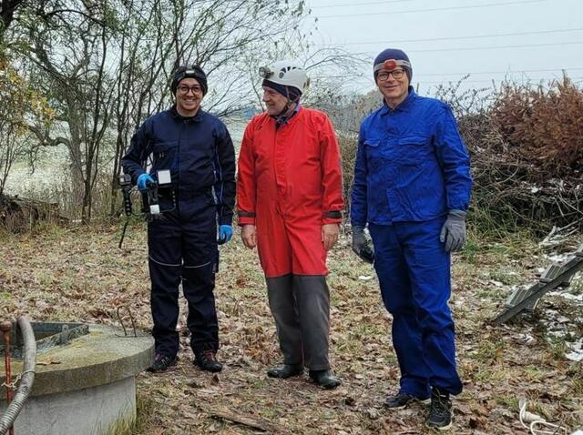 Raimund Edlinger, Erdstallforscher Josef Weichenberger und Kurt Niel im Einsatz. | Foto: FH OÖ