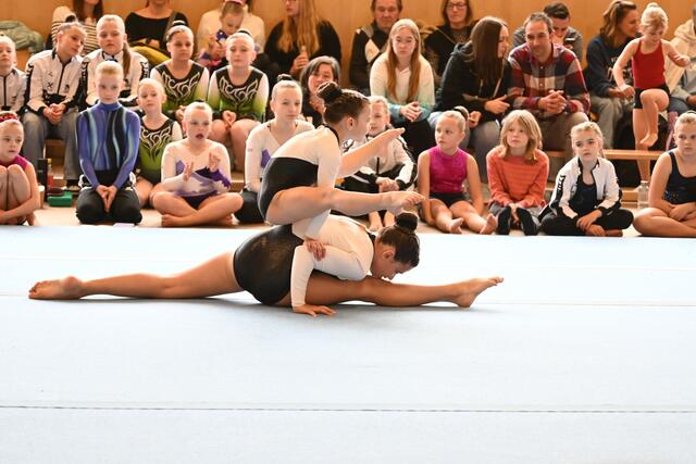 Annalena Stumvoll und Marleen Brunner-Devaty | Foto: USV Sportakrobatik Dobersberg