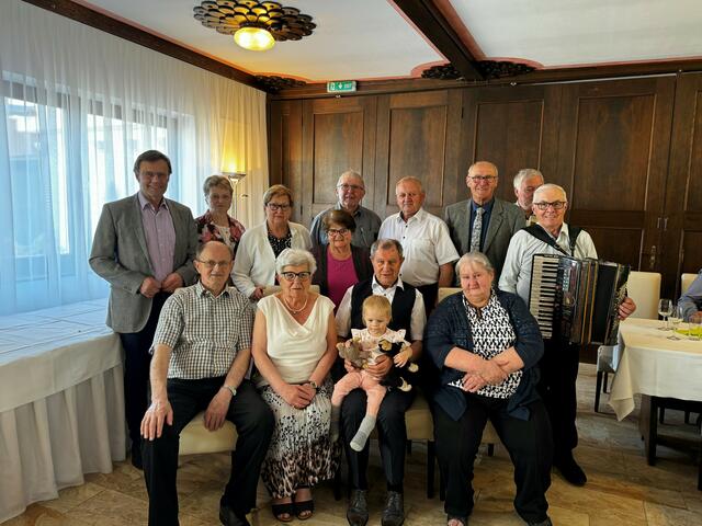 Bgm. Franz Penz, Maria Schrabauer, Erni Resel, Aloisia Schrabauer, Josef Huber, Johann Resel, Josef Gruber, Josef Hörhan und Engelbert Schrabauer, Alois Maierhofer, Erna Maierhofer, Franz Maierhofer und Christiane Maierhofer | Foto: St. Leonhard/Forst