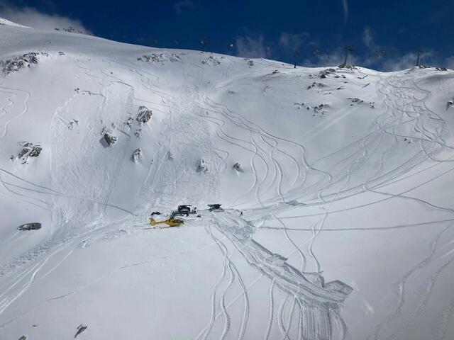 Lawinenabgang am Mölltalter Gletscher. | Foto: LPD Kärnten/Wohlgemuth