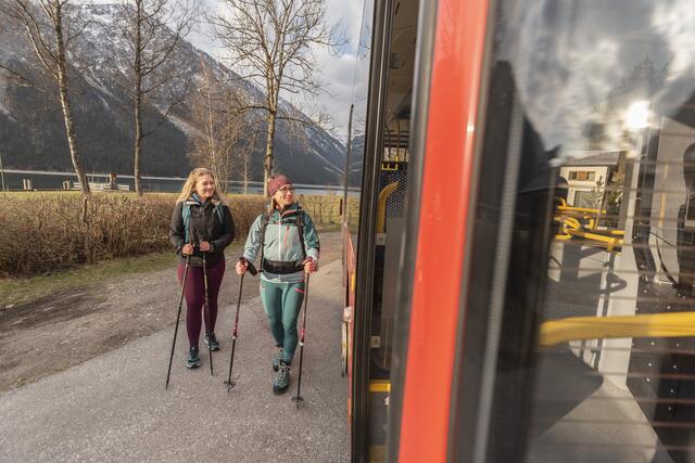 Die Buslinie ist sicher für alle Wanderer ideal. | Foto: TVB Naturparkregion Reutte