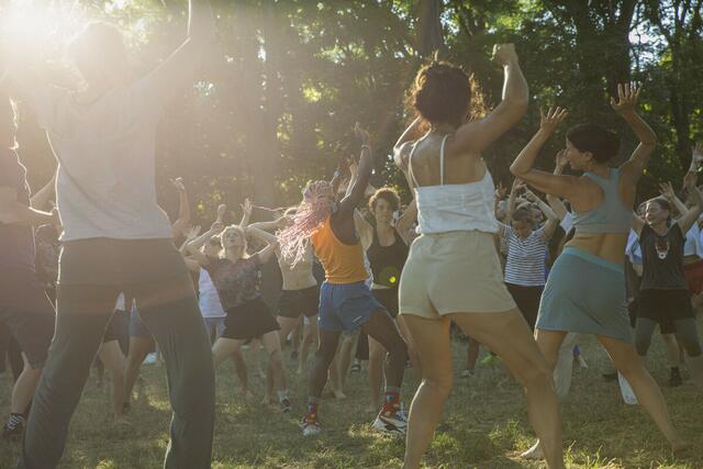 Von 27. Juni bis 7. Juli findet „Public Moves“ in Salzburg vor dem Museum der Moderne Salzburg am Mönchsberg täglich statt.  | Foto: yakoone