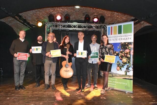 Karl Bauer, Günther Friesinger, Günther Pedrotti, Susanna Grill, Wolfgang Dolesch, Charly Vozenilek und Julia Grasser (v.l.) | Foto: Regionalmedien Steiermark
