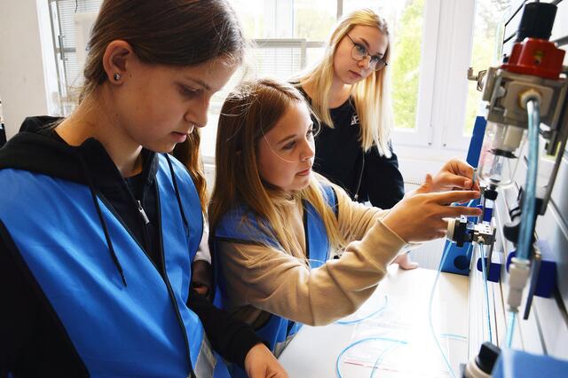 Spannende Einblicke für junge Frauen in technische Berufe. | Foto: Pollmann
