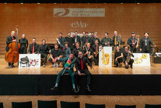 Musiker begeisterten die Kinder in der CMA Ossiach. | Foto: Manuel Zlöbl