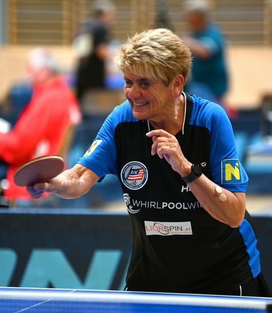 Elfi Reithofer verteidigte trotz Verletzungspause ihren Vizestaatsmeistertitel im Damendoppel 70+ | Foto: BAC