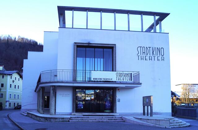 Die markante Terrasse des Stadtkinos ist wieder geöffnet.