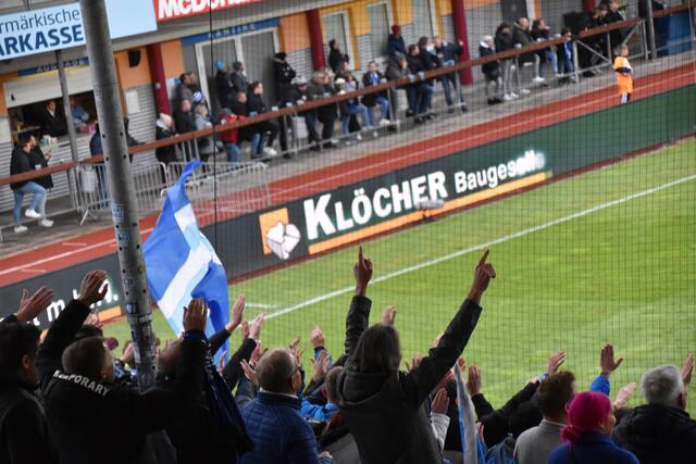 Die Hartberger Fans machten Stimmung. | Foto: Michael Strini