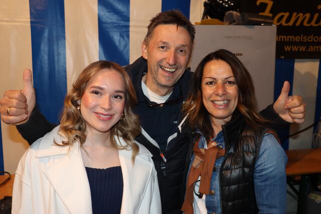 Helena Samitsch mit Jürgen und Sylvia Waibel | Foto: Christopher Polesnig
