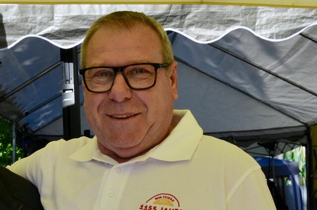 „Mich freut besonders, dass so viele Kinder und Familien bei diesem Event mitmachen“, so Bgm. von Pitten Helmut Berger | Foto: Elisabeth Peinsipp