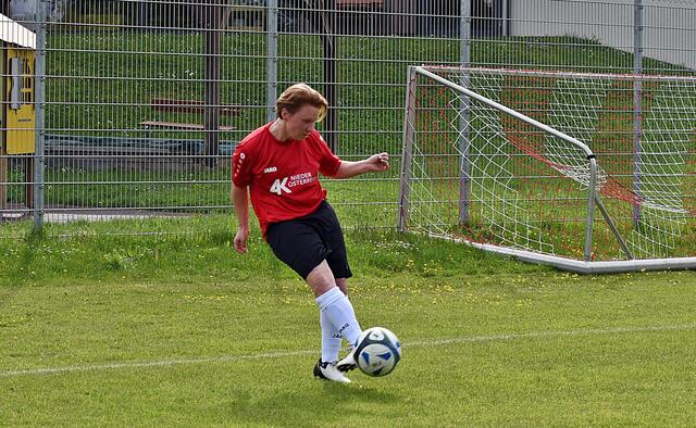 Kerstin Anderl beim Zuspiel | Foto: Navratil Thomas