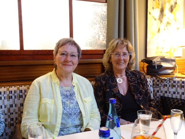 Edith Braun und Manuela Krischek
 | Foto: Simon Glösl