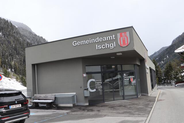 In der Ischgler Gemeindestube wird laufend an neuen Projekten gearbeitet. | Foto: Seelos