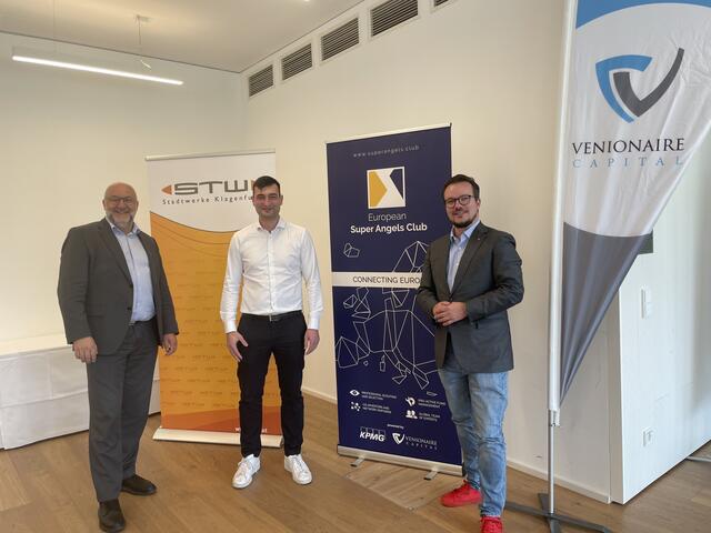 v.l.nr.: Erwin Smole (Stadtwerke Klagenfurt), Marco Karber (AES), Berthold Baurek-Karlic (Venionaire Capital) | Foto: Venionaire Capital