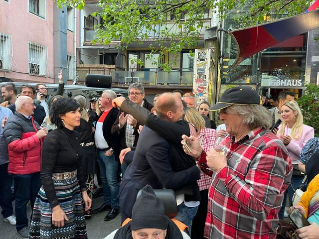 Auftakt der Wahlparty im Treibhaus | Foto: BezirksBlätter