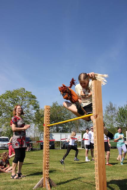 Mehr als 30 Reiter waren beim ersten Turnier am Start. | Foto: Sportunion St. Florian am Inn
