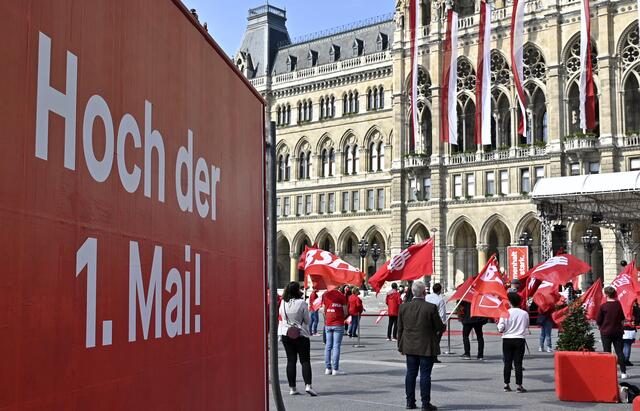Der Tag der Arbeit wird als höchster Feiertag der Sozialdemokratie gefeiert. | Foto: HANS PUNZ / APA / picturedesk.com