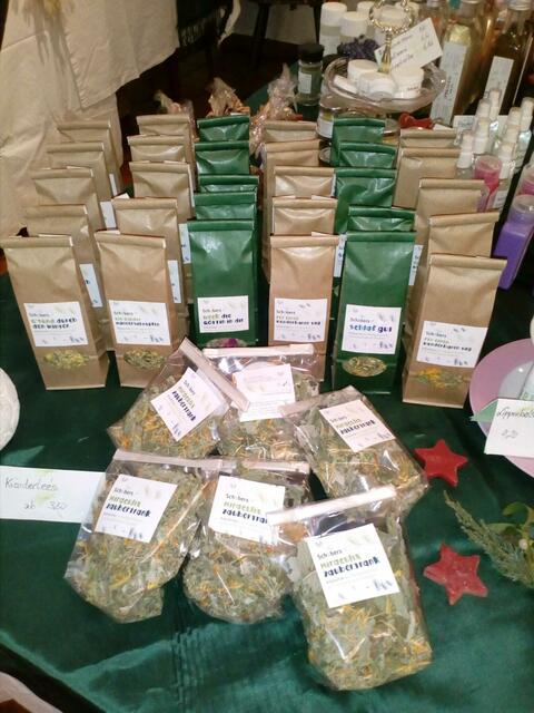 Auch bei Teesorten gibt es ein großes Angebot. | Foto: Kubicek