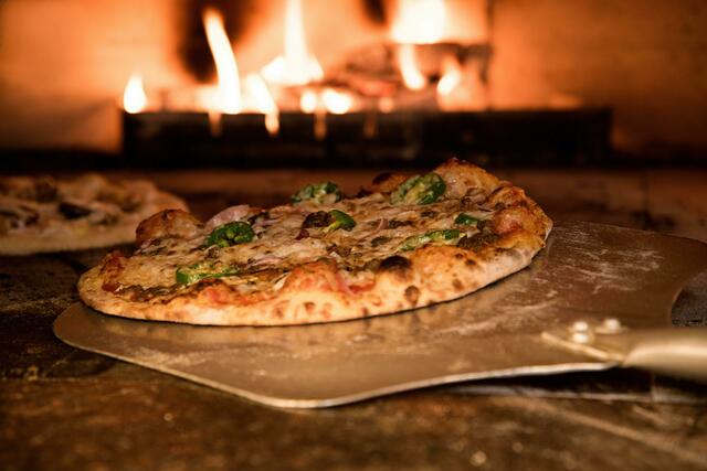 Pizza nach neapolitanischer Art gibt's bei Don Sergio. | Foto: Pexels/Eneida Nieves