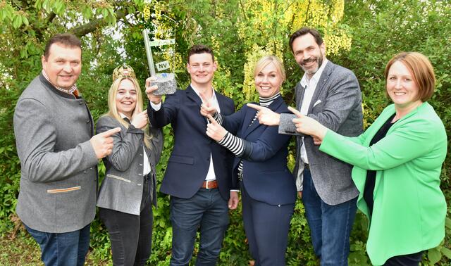 DAC-Champion: Hannes Graf, Sophie I., Johannes Kölbl, Maria Obermayer, Gerald Haselbacher, Kerstin Schüller | Foto: Herbert Schleich