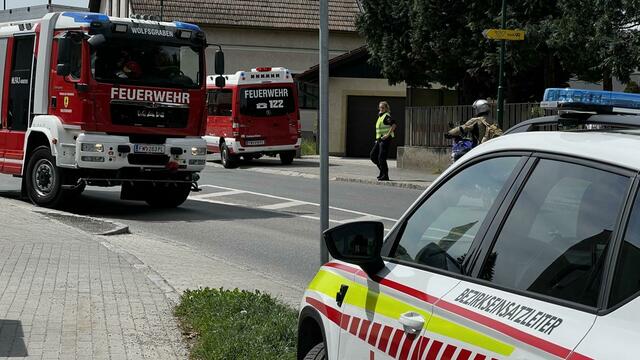 Auch das Rote Kreuz und der Samariterbund waren vor Ort. | Foto: Michael Sabadello