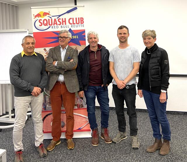 Das Vorstandsteam des Squash-Clubs Red Bull Reutte | Foto: SC RBR