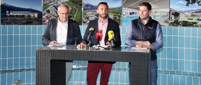 Im Hintergrund wurden die Planstudien bereits präsentiert. | Foto: Hassl