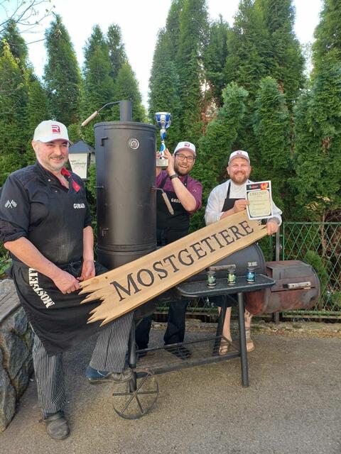 Die "Mostgetiere" haben wieder zugeschlagen. | Foto: Foto: zVg