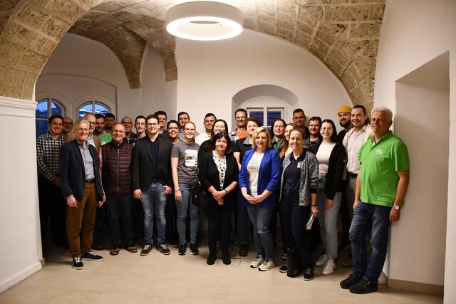 Mehr als 20 Personen aus 15 verschiedenen Kremsmünsterer Vereinen folgten der Einladung.   | Foto: Franziska Hujber, Marktgemeinde Kremsmünster