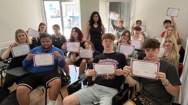 Am letzten Schultag wurden alle mit einem Zertifikat ausgezeichnet. Abschließend gab es dann noch Churros. 