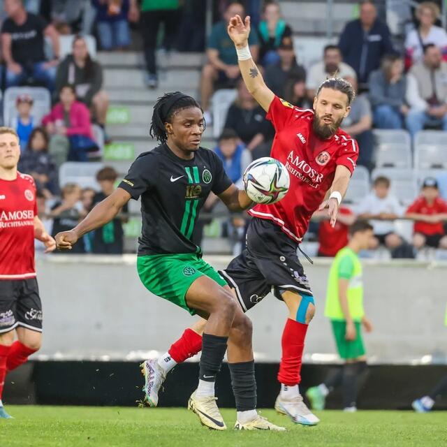 90 Minuten auf Augenhöhe, 3.100 Zuseher beim Stadtderby zwischen dem FC Wacker Innsbruck und der SVG Reichenau. | Foto: Alexander Pauli