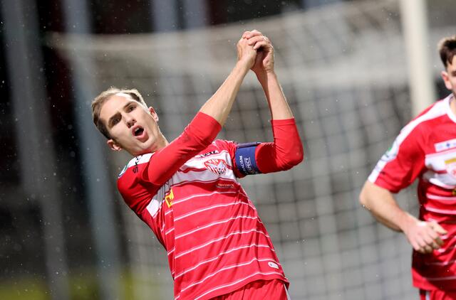 Matthias Puschl will das KSV-Fußballteam zum Klassenerhalt führen. | Foto: GEPA pictures