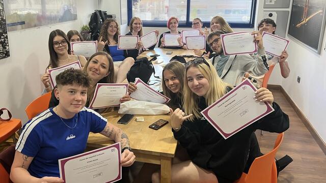 Die insgesamt 44 Schülerinnen und Schüler wurden beim Sprachkurs in zwei Gruppen geteilt. 