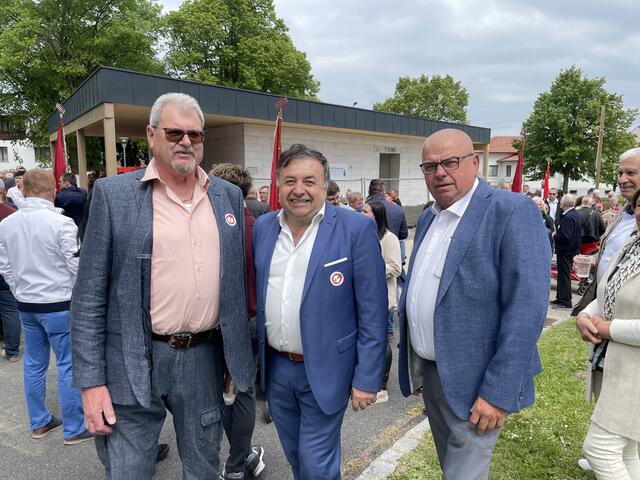 Die Gäste freuten sich über die Festlichkeit in Weingraben.