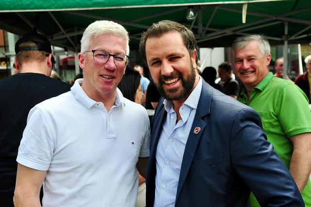 Kein Berührungsängste mit der Sozialdemokratie: Bgm. Josef Singer und "der Schorsch".