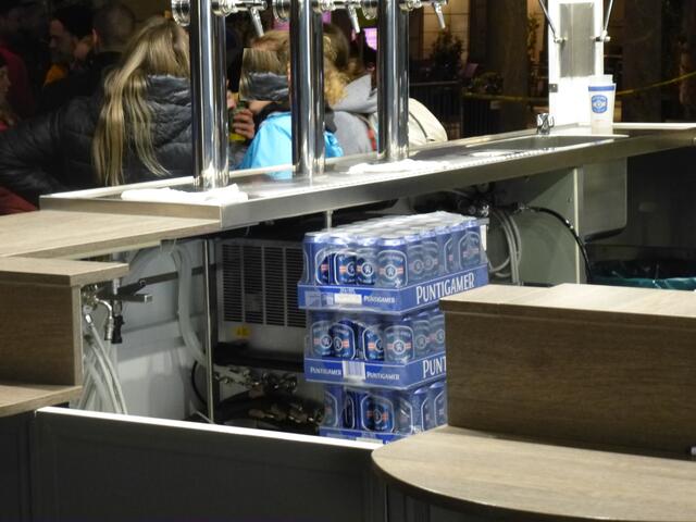 Die eigentlichen Stars des Raiffeisen Businesslauf 2024 in Graz - viele tausende Bierdosen...