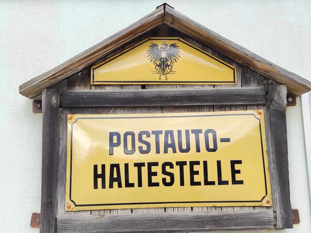 nostalgisch anzusehen, es gibt einen Bus auf den Paß... | Foto: I.Wozonig