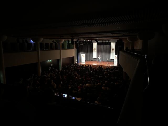 Kabarettabend des Lion Club Hall in Tirol im Kurhaus 