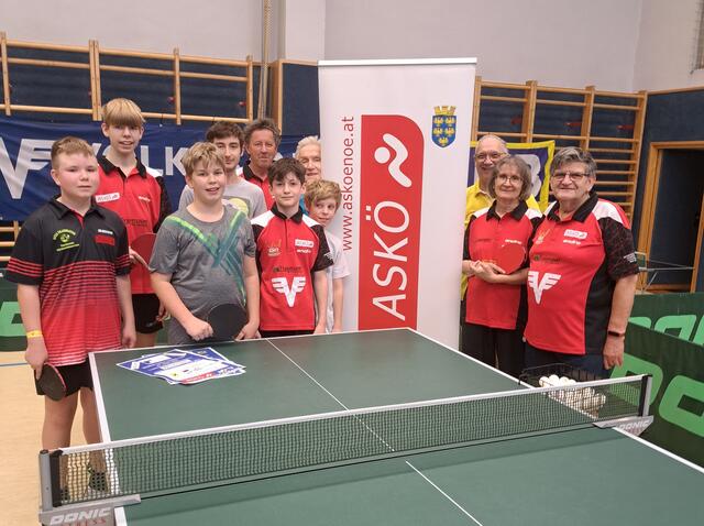 World Table Tennis am 27. April 2024 in der städtischen Turnhalle Traismauer 