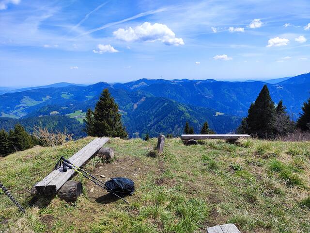 die herrliche Aussicht belohnt für die Plage des letzten Wegdrittels... | Foto: I.Wozonig