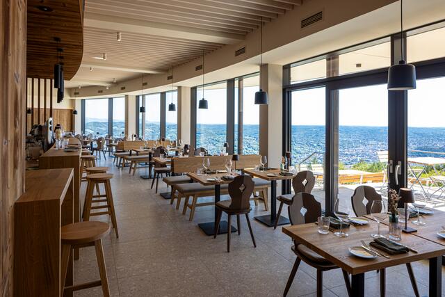 Im Gastronomiebetrieb lässt sich die Aussicht über Graz genießen. | Foto: Anton Paar GmbH