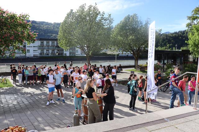 Insgesamt 240 Teilnehmerinnen und Teilnehmer nahmen am Evita Promotionlauf teil.  | Foto: Nimpf
