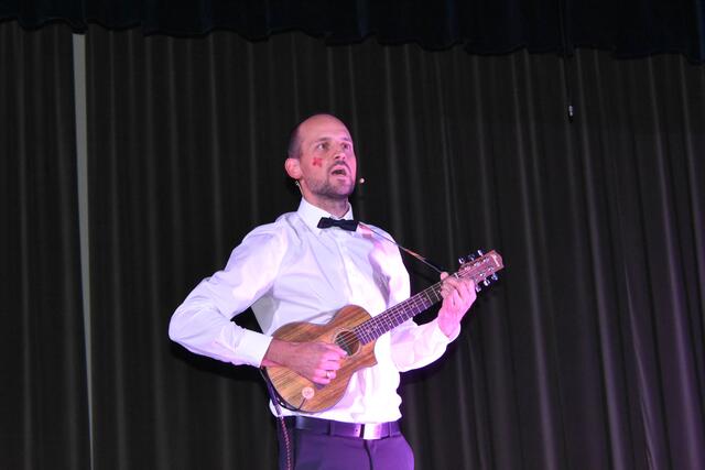Seppi Neubauer beim "Gstanzl-Singen" | Foto: Regionalmedien Steiermark