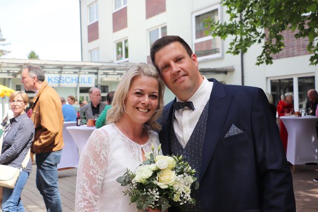 Beginn eines Jubiläums. Carina und Franz Kiegerl gaben einander  das Ja-Wort | Foto: Edith Ertl