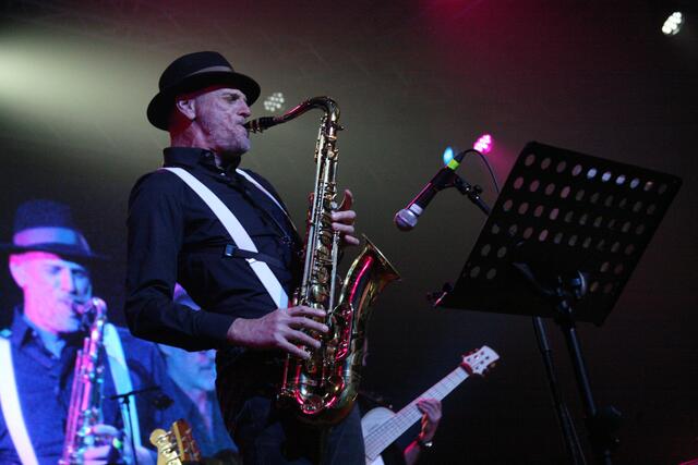 Markus Geyr am Sax verlieh der Magie der 80er Jahre den perfekten Klang.