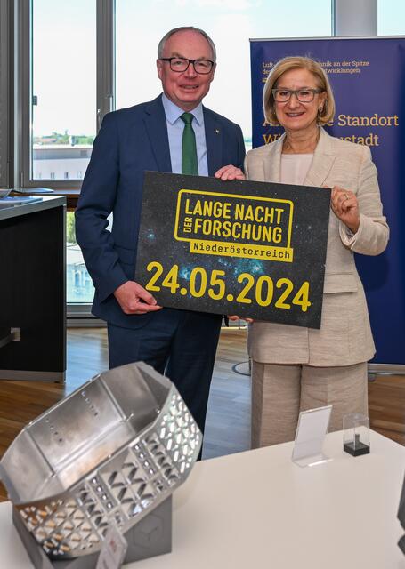 Landeshauptfrau Johanna Mikl-Leitner und LH-Stellvertreter Stephan Pernkopf | Foto: NLK Filzwieser