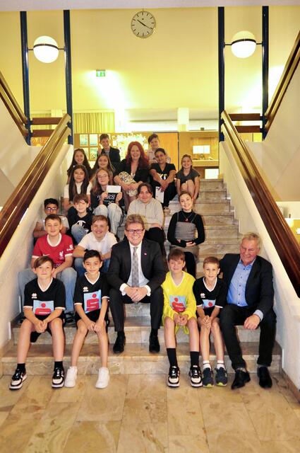 Die fleißigen BriefschreiberInnen erhielten Besuch von Minister Martin Polaschek, LR Cornelia Hagele und Bgm. Peter Lobenwein | Foto: Hassl