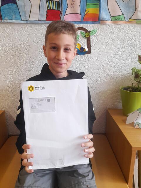 Ognjen Sibinkic ist ein Fan von Borussia Dortmund – entsprechend groß war die Freude über die Antwort. | Foto: MS Völs