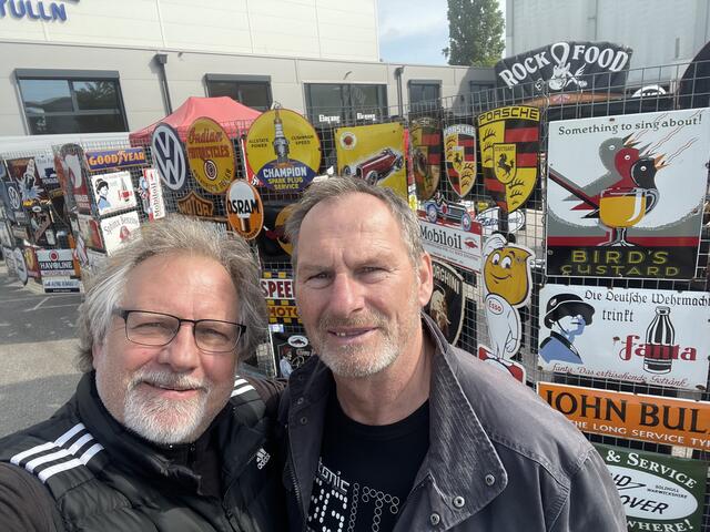 Peter Zezula und Herbert Rauscher auf der Oldtimer-Messe in Tulln. | Foto: Zezula